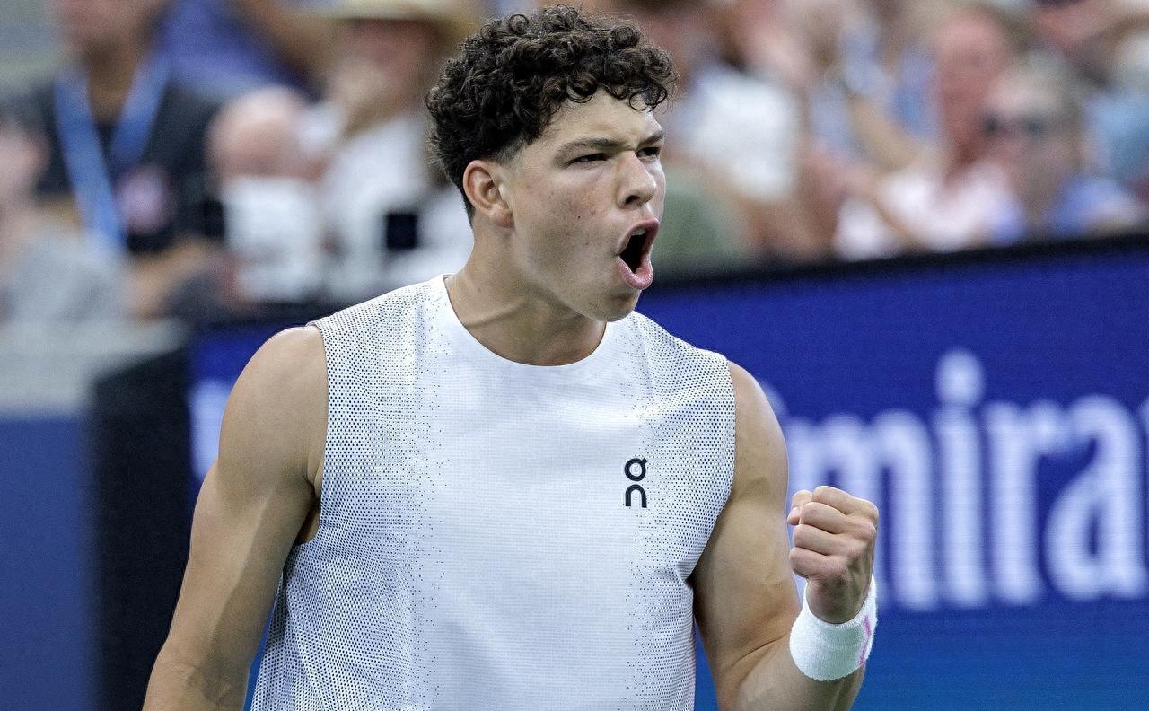 关于穆雷与60激战巴塞罗那分钟冲刺阶段多特蒙德备战亚冠，Rookie赛事官方发布回归赛场新规看傻球迷的信息